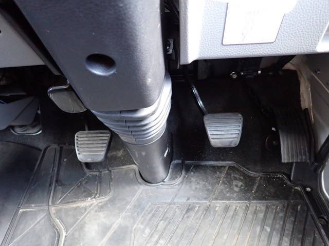 三菱ふそうキャンターアルミバン小型（2t・3t）[写真31]