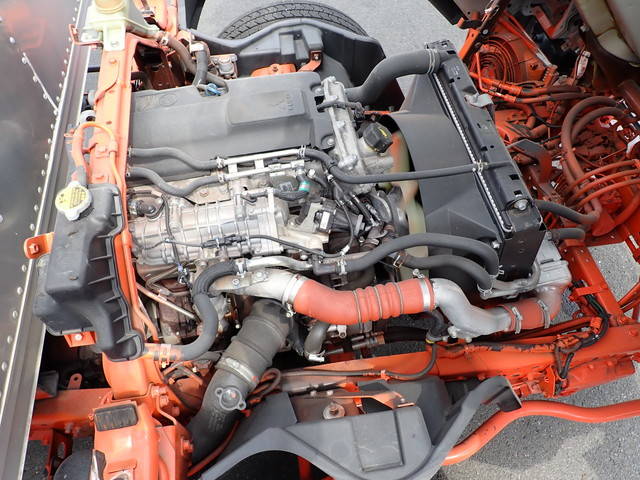 三菱ふそうキャンターアルミバン小型（2t・3t）[写真39]