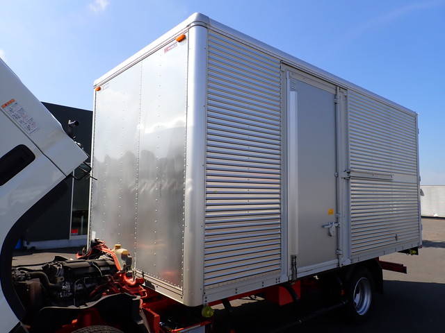 三菱ふそうキャンターアルミバン小型（2t・3t）[写真07]