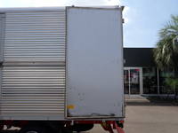 三菱ふそうキャンターアルミバン小型（2t・3t）[写真09]