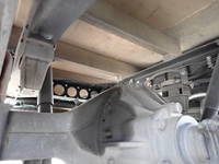 いすゞエルフ平ボディ小型（2t・3t）[写真16]