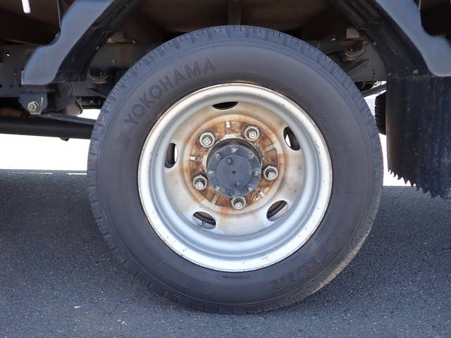 いすゞエルフ平ボディ小型（2t・3t）[写真19]