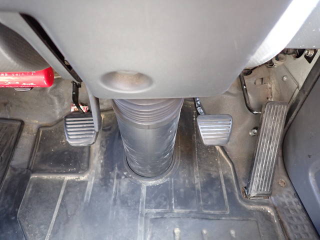 いすゞエルフ平ボディ小型（2t・3t）[写真26]