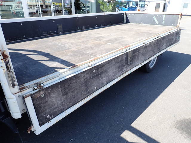 いすゞエルフ平ボディ小型（2t・3t）[写真09]