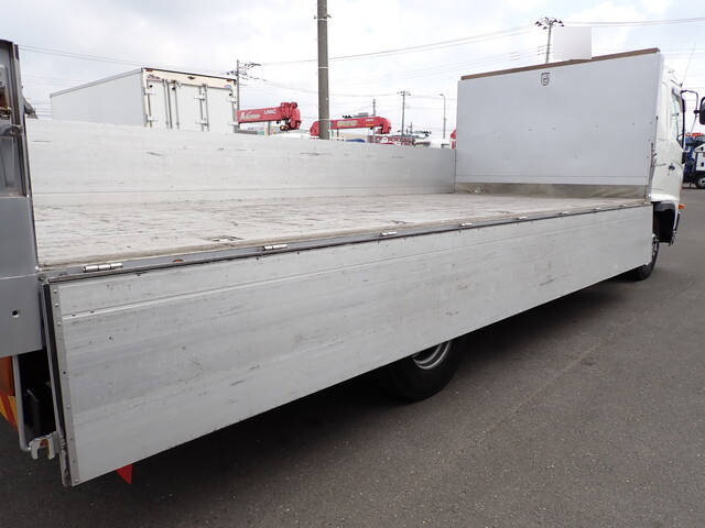 日野レンジャーアルミブロック中型（4t）[写真12]