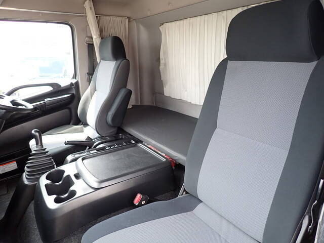 日野レンジャーアルミブロック中型（4t）[写真35]