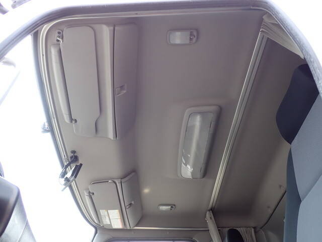 日野レンジャーアルミブロック中型（4t）[写真36]