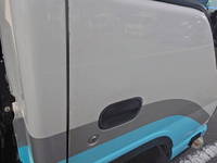 いすゞエルフコンテナ専用車小型（2t・3t）[写真21]