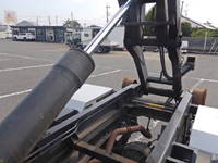 いすゞエルフコンテナ専用車小型（2t・3t）[写真26]