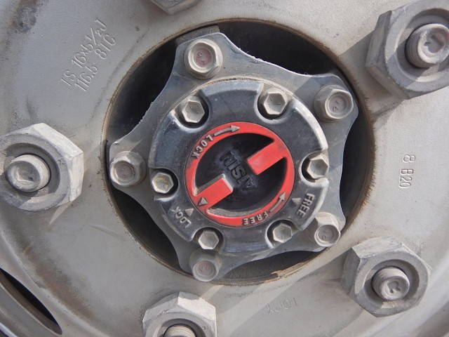 いすゞエルフコンテナ専用車小型（2t・3t）[写真31]