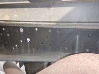 いすゞエルフコンテナ専用車小型（2t・3t）[写真09]