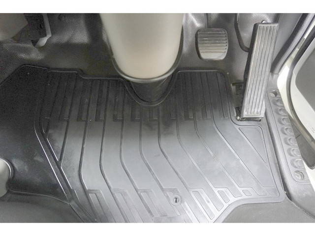 日産アトラス平ボディ小型（2t・3t）[写真31]