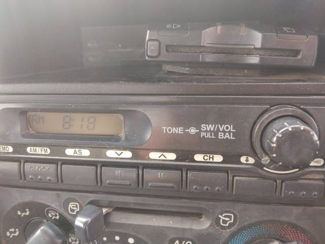 いすゞエルフダンプ小型（2t・3t）[写真33]