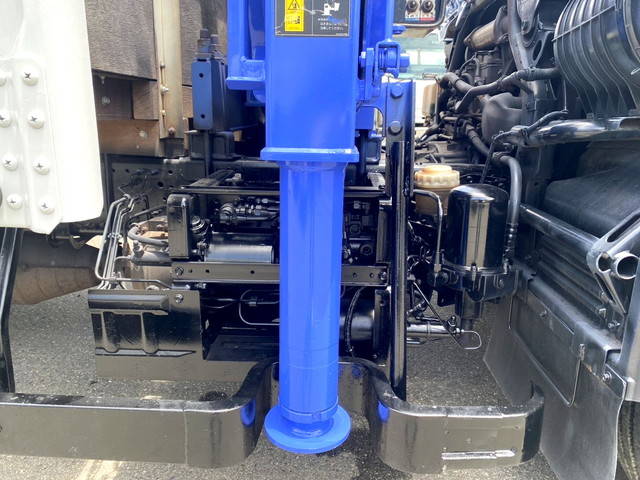 いすゞフォワードクレーン4段中型（4t）[写真18]