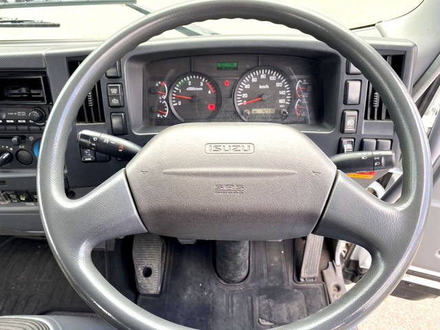 いすゞフォワードクレーン4段中型（4t）[写真35]