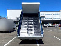 いすゞエルフローダーダンプ小型（2t・3t）[写真10]