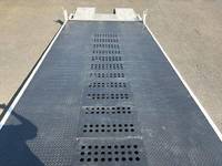 いすゞフォワードセーフティローダー中型（4t）[写真12]