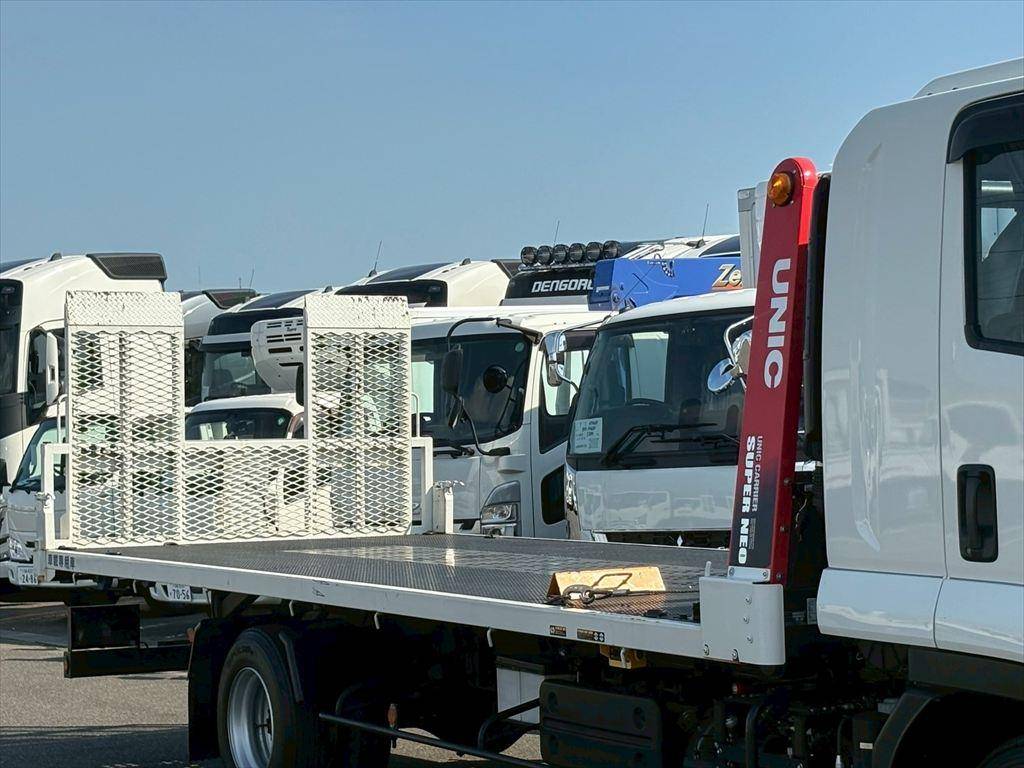 いすゞフォワードセーフティローダー中型（4t）[写真05]