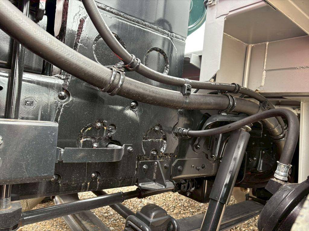 三菱ふそうスーパーグレートセルフクレーン4段大型（10t）[写真09]