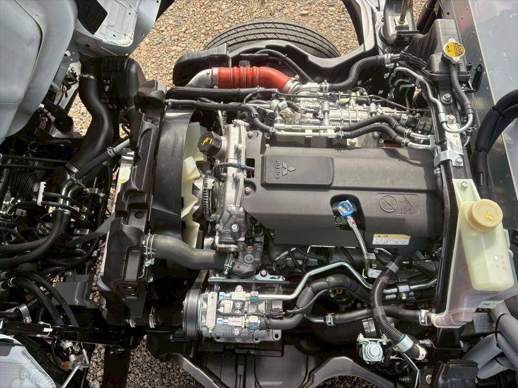 三菱ふそうキャンター冷凍車（冷蔵車）小型（2t・3t）[写真18]