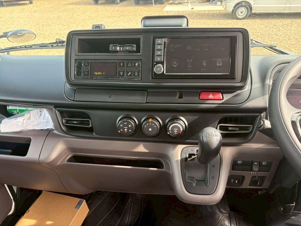 三菱ふそうキャンター冷凍車（冷蔵車）小型（2t・3t）[写真21]