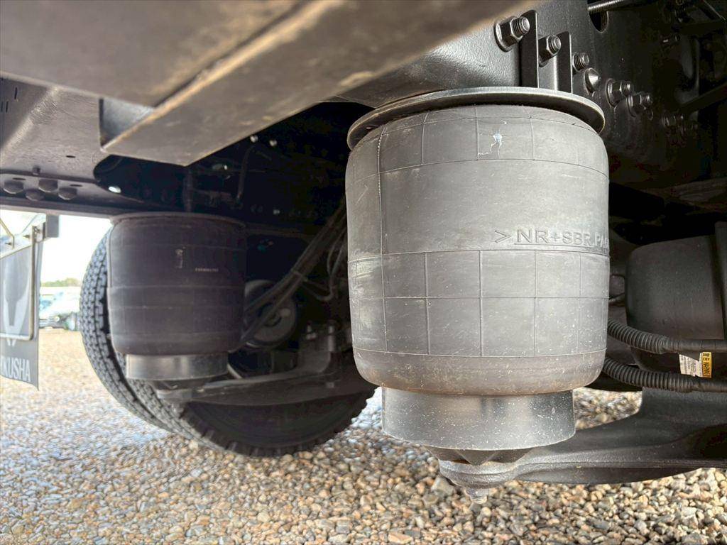 日野プロフィアセルフクレーン4段大型（10t）[写真14]