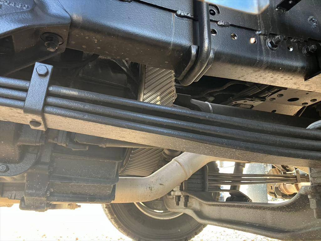 日野プロフィアセルフクレーン4段大型（10t）[写真15]