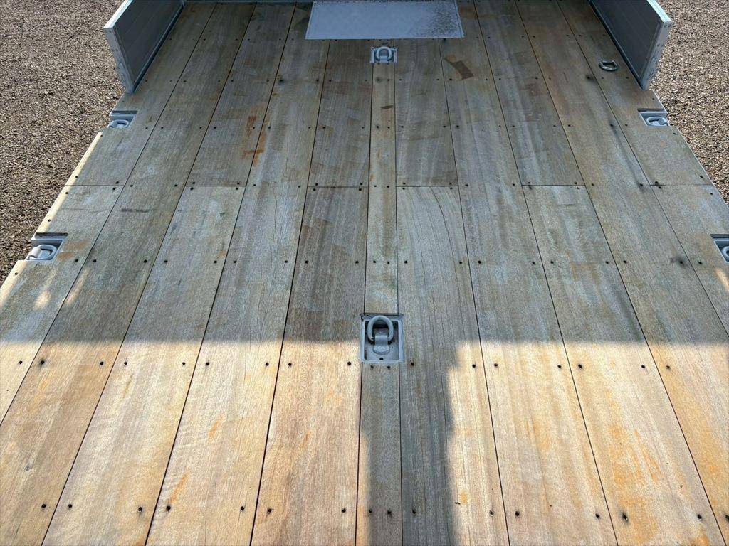 日野プロフィアセルフクレーン4段大型（10t）[写真07]