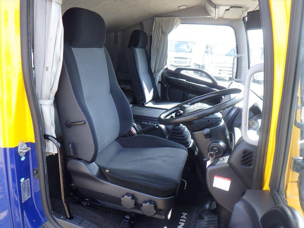 日野レンジャーその他の形状増トン（6t・8t）[写真16]