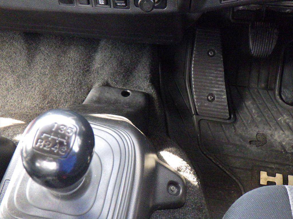 日野レンジャーその他の形状増トン（6t・8t）[写真18]