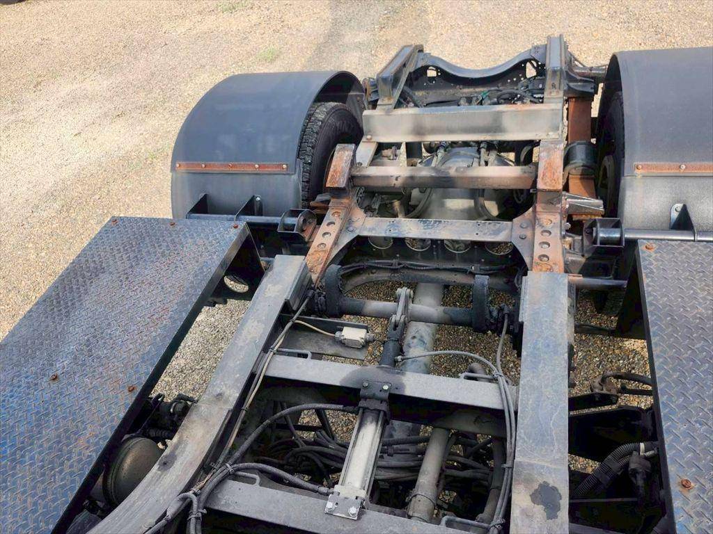 いすゞギガトレーラーヘッド（トラクターヘッド）大型（10t）[写真11]