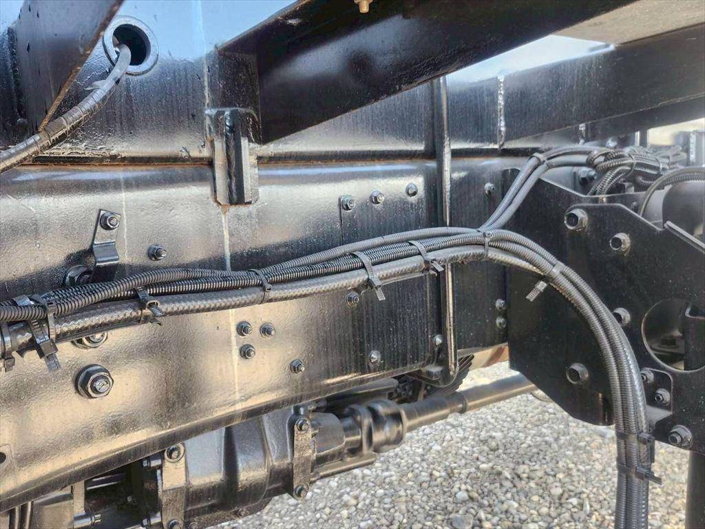 三菱ふそうスーパーグレート深ダンプ（土砂禁ダンプ）大型（10t）[写真16]