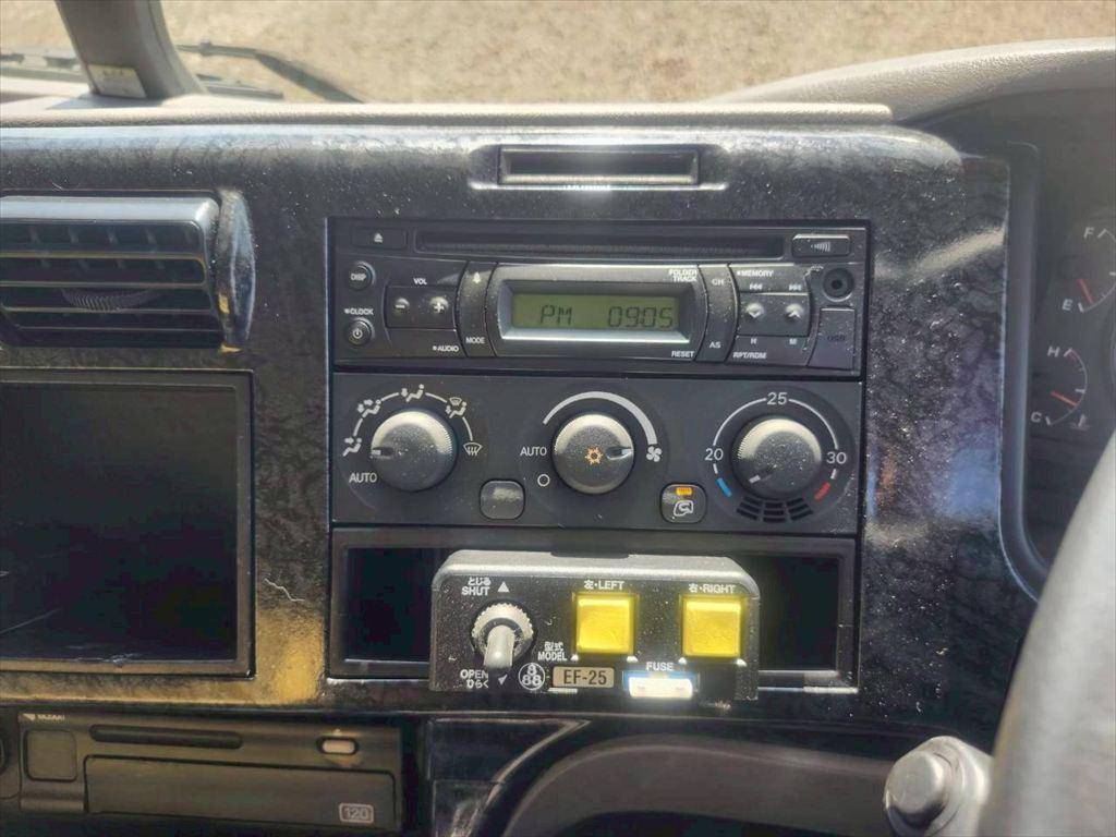 三菱ふそうスーパーグレート深ダンプ（土砂禁ダンプ）大型（10t）[写真22]