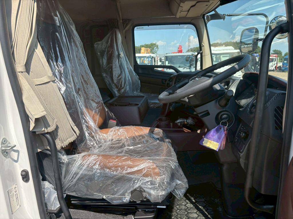 日野プロフィア冷凍車（冷蔵車）大型（10t）[写真19]