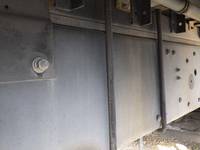 三菱ふそうスーパーグレート冷蔵冷凍ウイング大型（10t）[写真14]