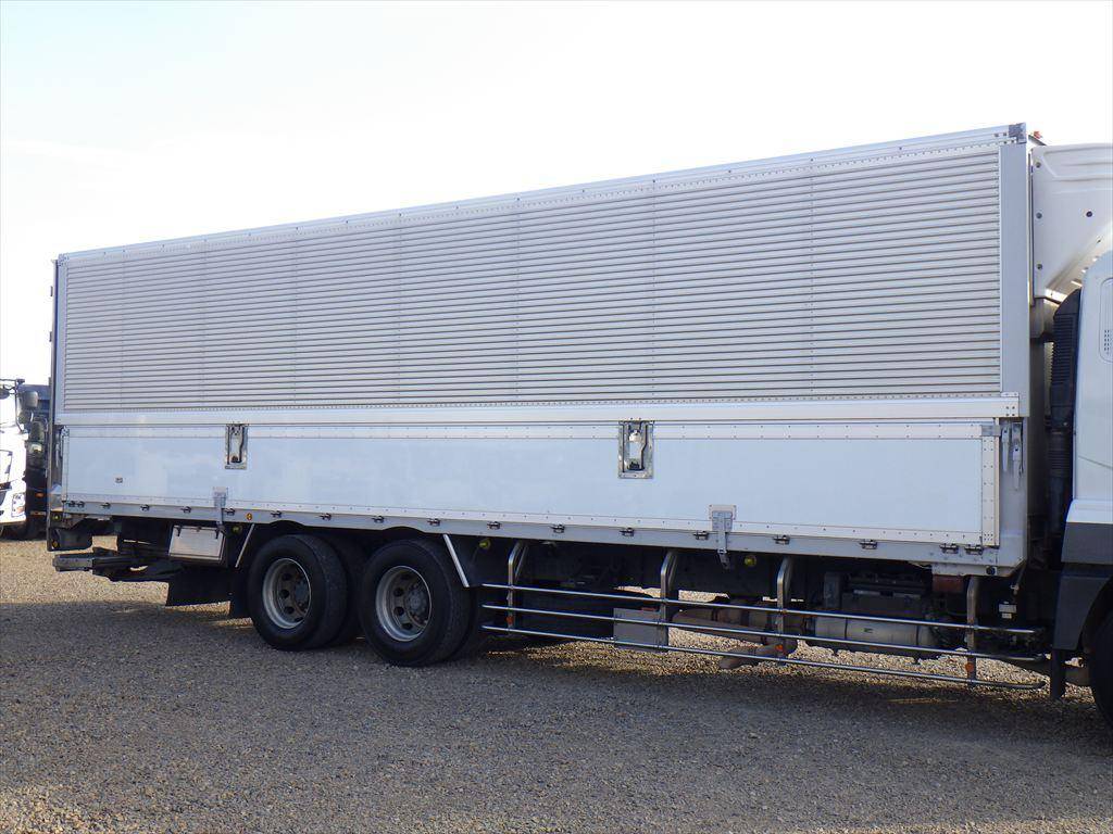 三菱ふそうスーパーグレート冷蔵冷凍ウイング大型（10t）[写真05]