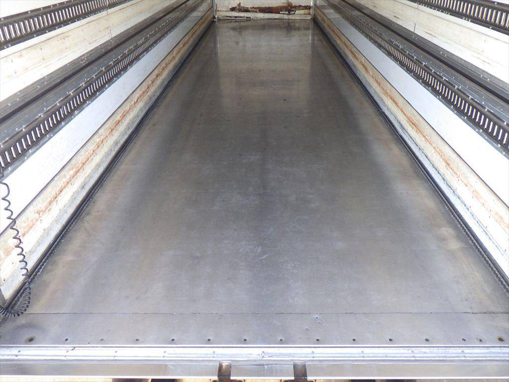 三菱ふそうスーパーグレート冷蔵冷凍ウイング大型（10t）[写真08]