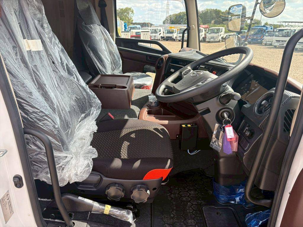 日野プロフィアダンプ大型（10t）[写真21]