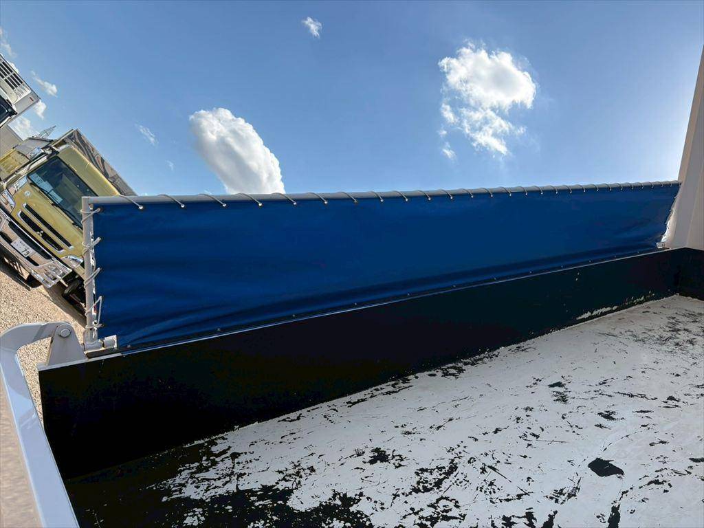 日野プロフィアダンプ大型（10t）[写真09]