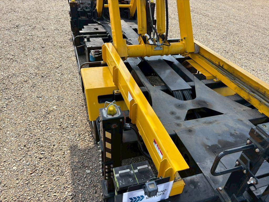 いすゞエルフ高所作業車小型（2t・3t）[写真11]