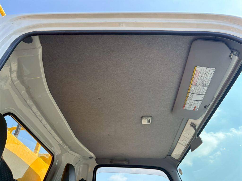 いすゞエルフ高所作業車小型（2t・3t）[写真23]