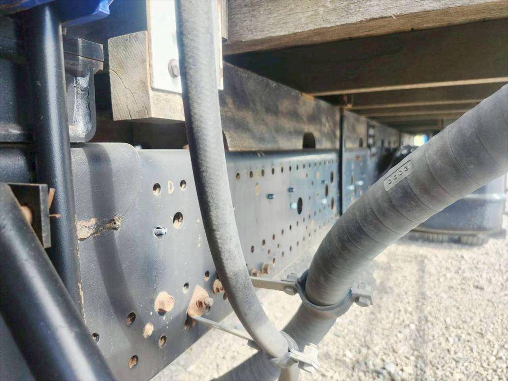 いすゞフォワードクレーン4段中型（4t）[写真15]