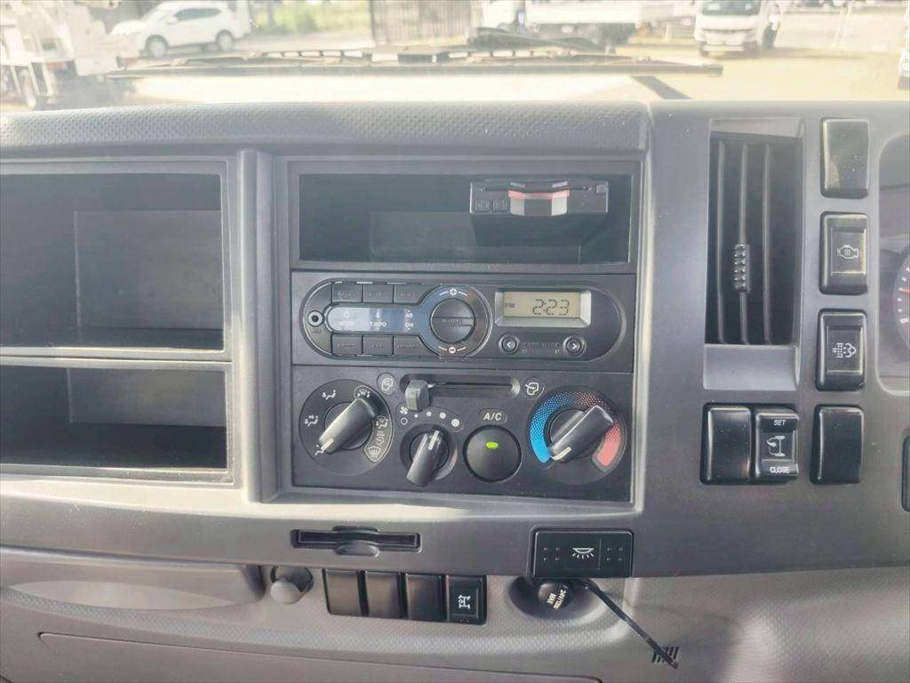 いすゞフォワードクレーン4段中型（4t）[写真20]