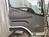 三菱ふそうキャンター冷凍車（冷蔵車）小型（2t・3t）[写真31]