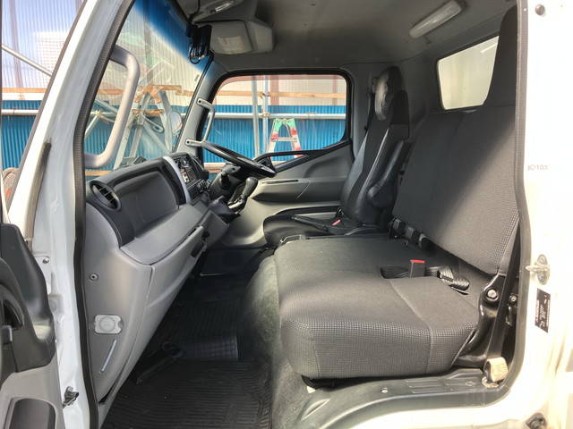 三菱ふそうキャンター冷凍車（冷蔵車）小型（2t・3t）[写真33]