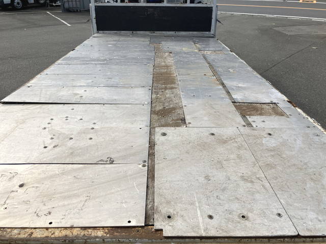 いすゞエルフクレーン4段小型（2t・3t）[写真12]