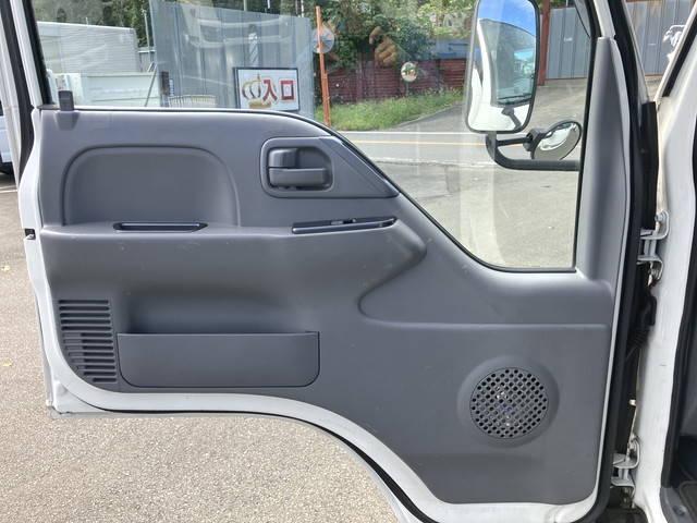 いすゞエルフクレーン4段小型（2t・3t）[写真29]