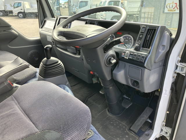 いすゞエルフクレーン4段小型（2t・3t）[写真34]