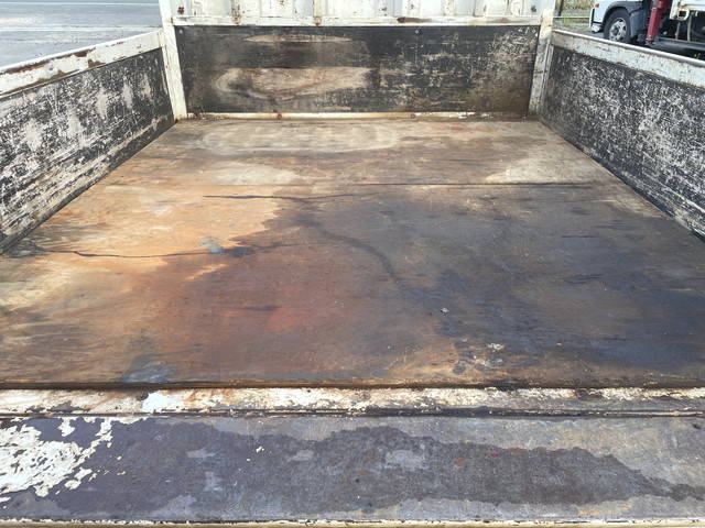 いすゞエルフダブルキャブ（Wキャブ）小型（2t・3t）[写真10]