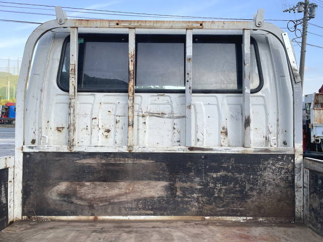 いすゞエルフダブルキャブ（Wキャブ）小型（2t・3t）[写真11]